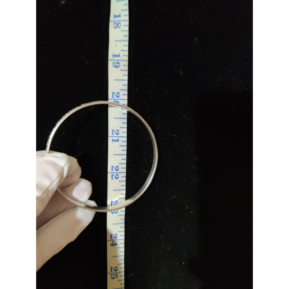 Strong metal bangle - Picture 2 of 2